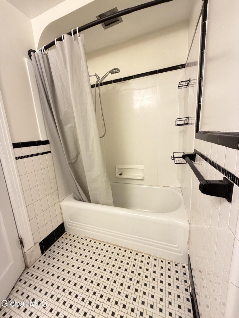 1422 Regent Street - Photo 12