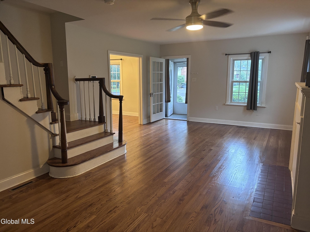 1422 Regent Street - Photo 2