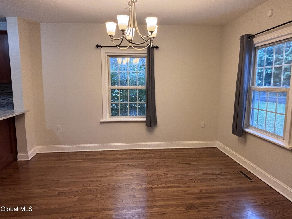 1422 Regent Street - Photo 3