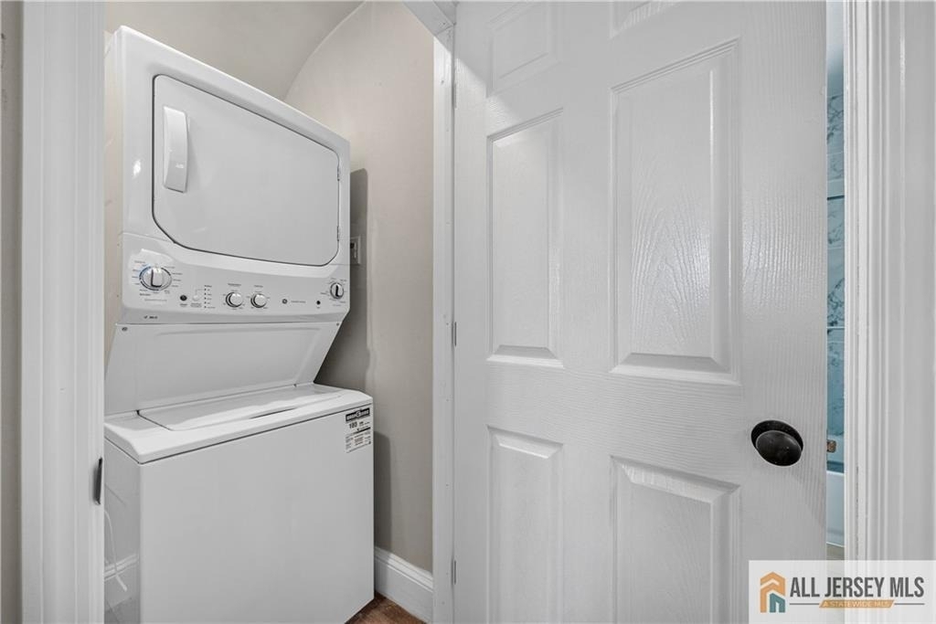 1048 Prospect Street - Photo 16
