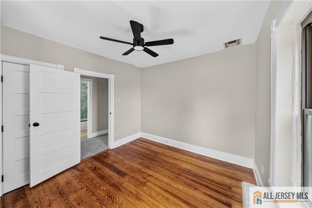 1048 Prospect Street - Photo 13