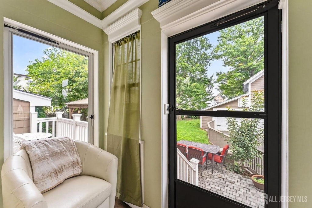 262 Prospect Avenue - Photo 31