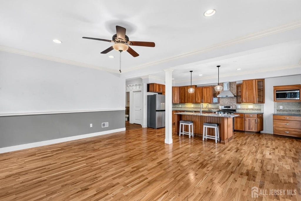 262 Prospect Avenue - Photo 9