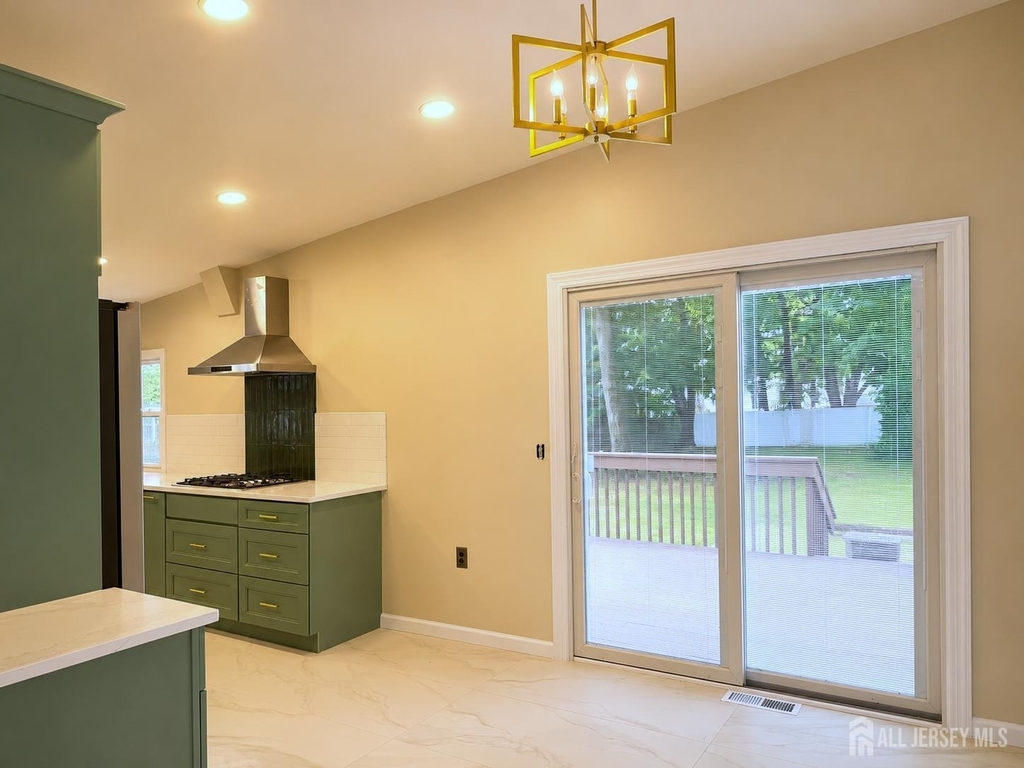 253 Parkview Terrace - Photo 5