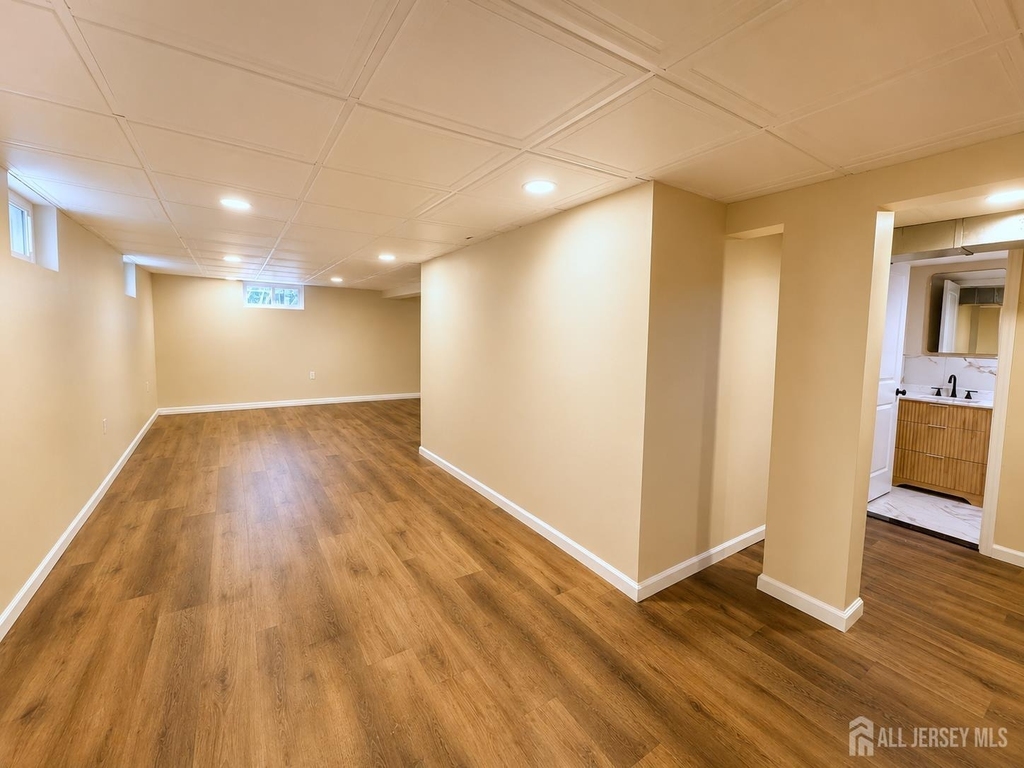 253 Parkview Terrace - Photo 13
