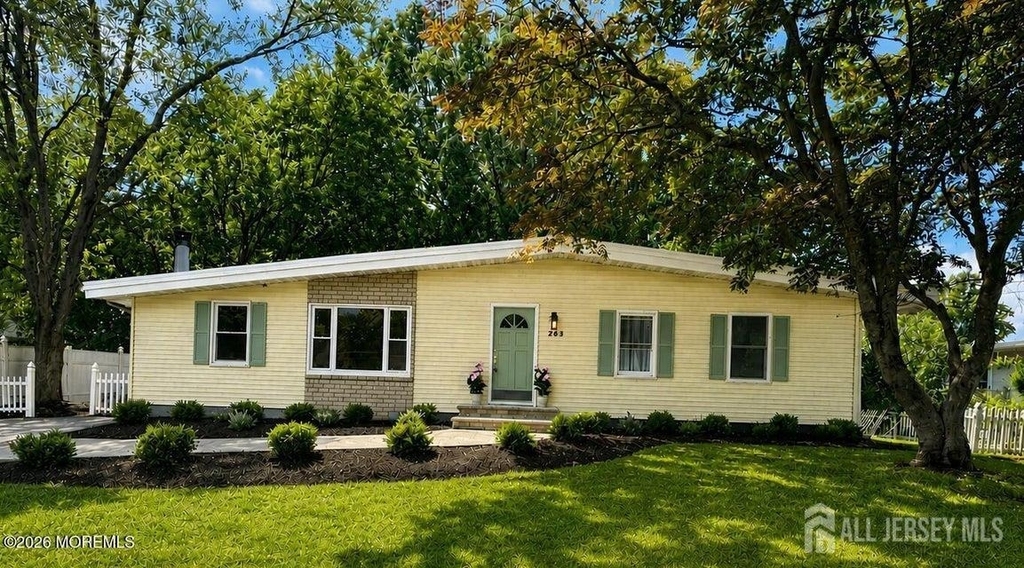 253 Parkview Terrace - Photo 2