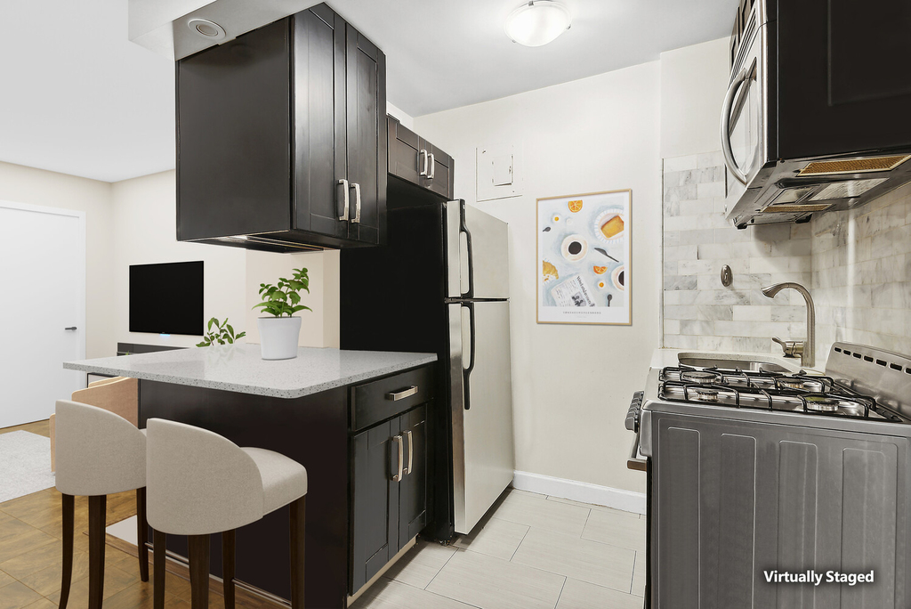 211 E 53rd Street - Photo 1