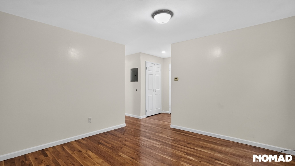 747 Essex Street - Photo 6