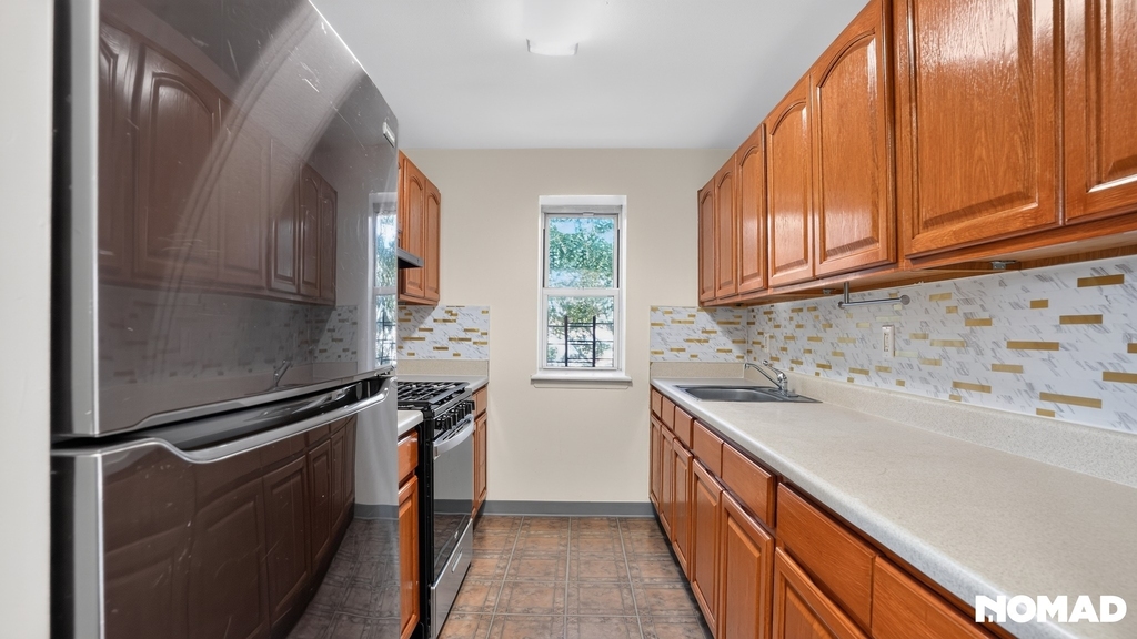 747 Essex Street - Photo 12