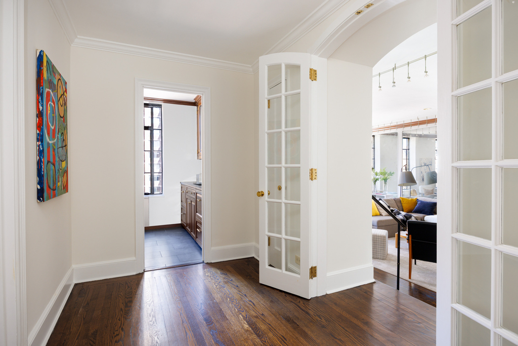 350 W 57th Street - Photo 2