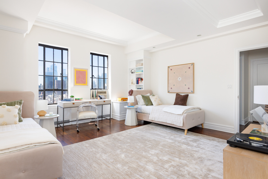350 W 57th Street - Photo 10