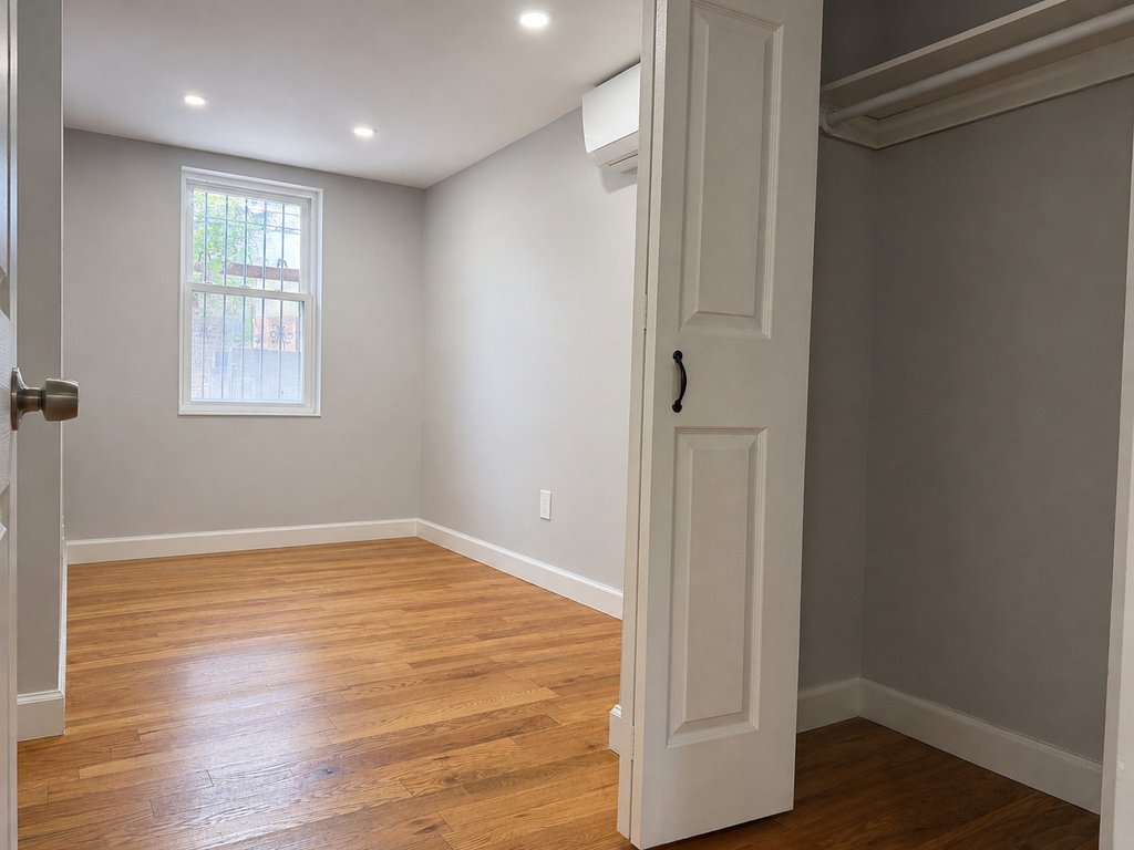 75 Woodbine Street - Photo 3