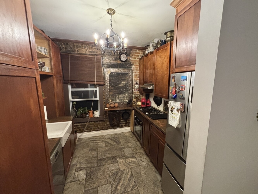 513 W 135th Street - Photo 3