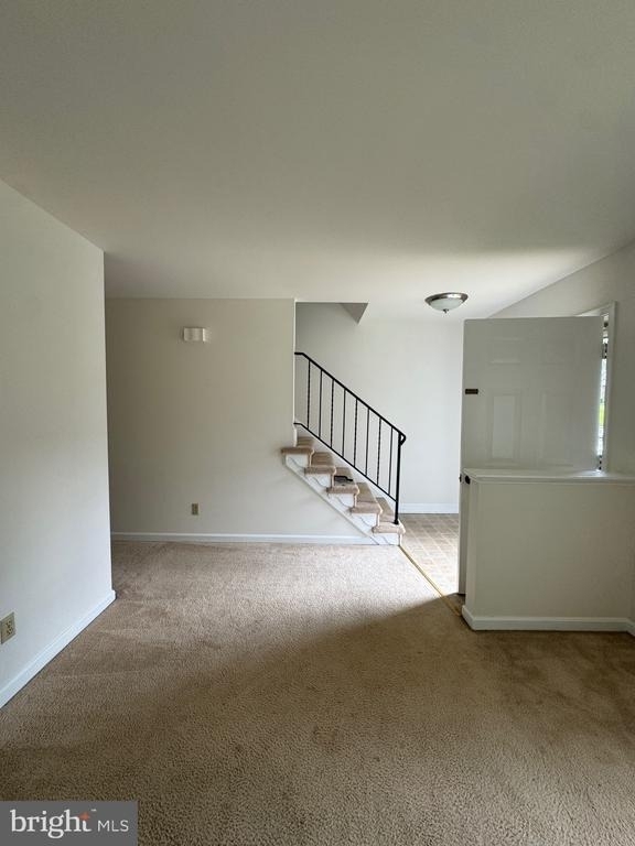 4503 Garfield Court - Photo 2