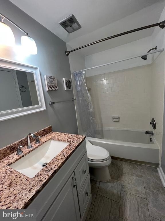 2864 Madeira Court - Photo 16