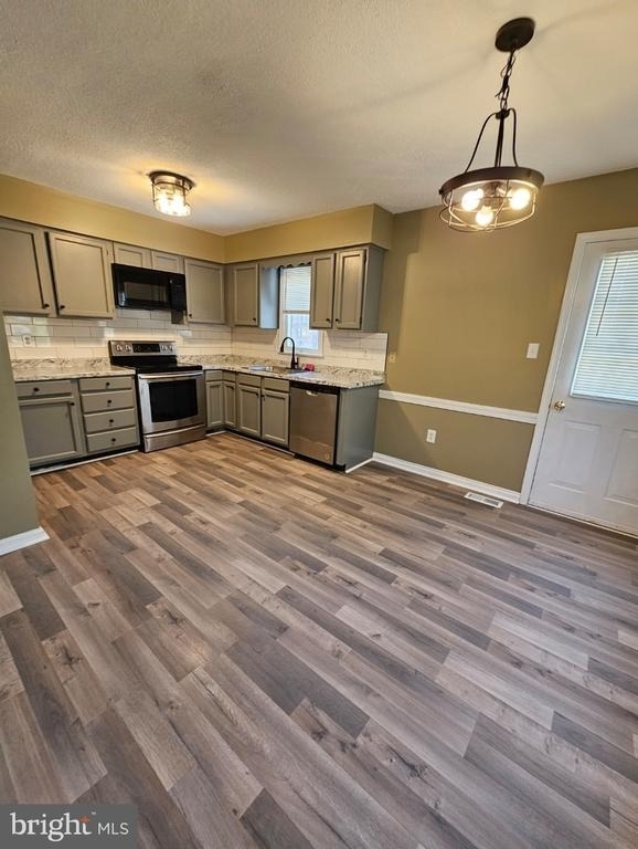 718 Lakeview Parkway - Photo 7