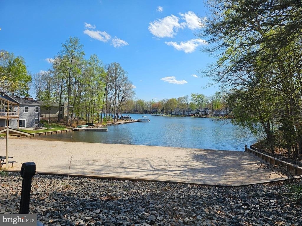 718 Lakeview Parkway - Photo 47
