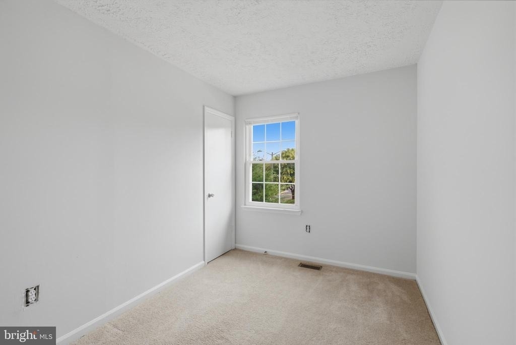 8635 Reinecke Court - Photo 19