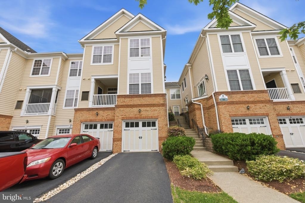 43905 Hickory Corner Terrace - Photo 1