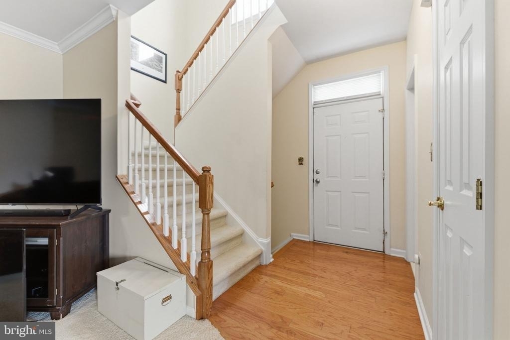 43905 Hickory Corner Terrace - Photo 11