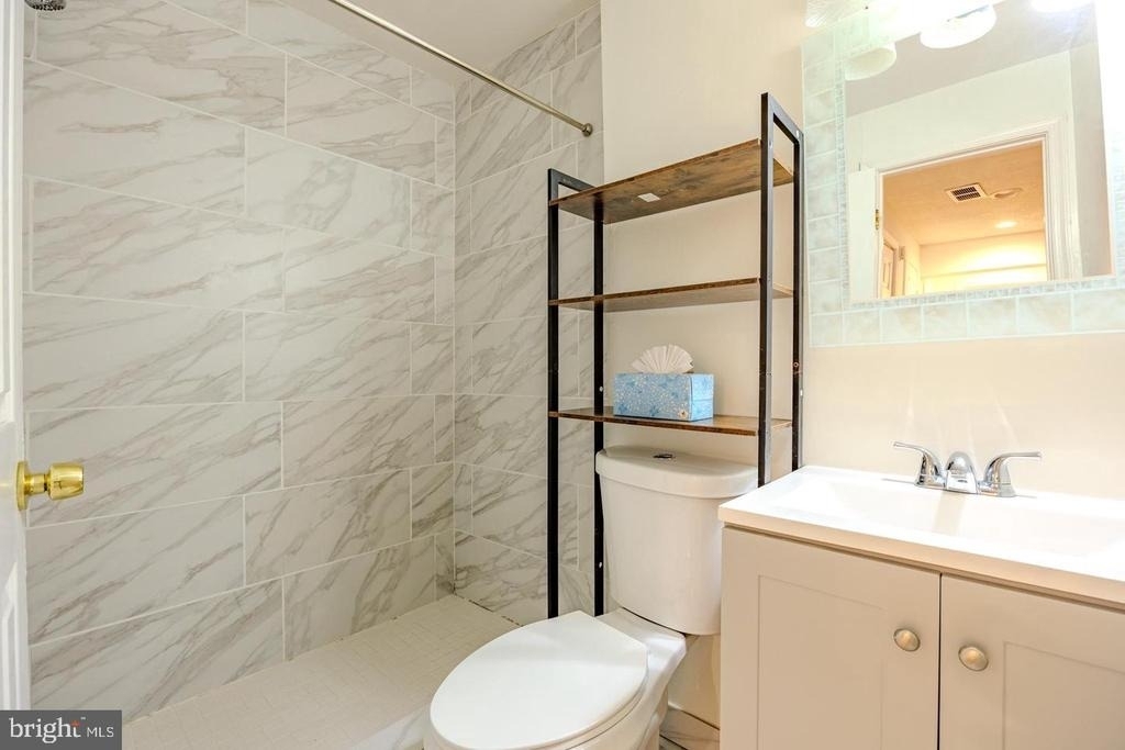 8200 Maple Ridge Avenue - Photo 24