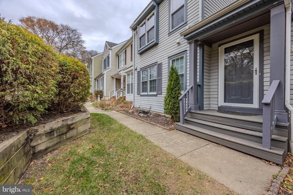 8200 Maple Ridge Avenue - Photo 33