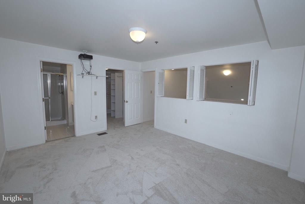 1641 International Drive - Photo 11