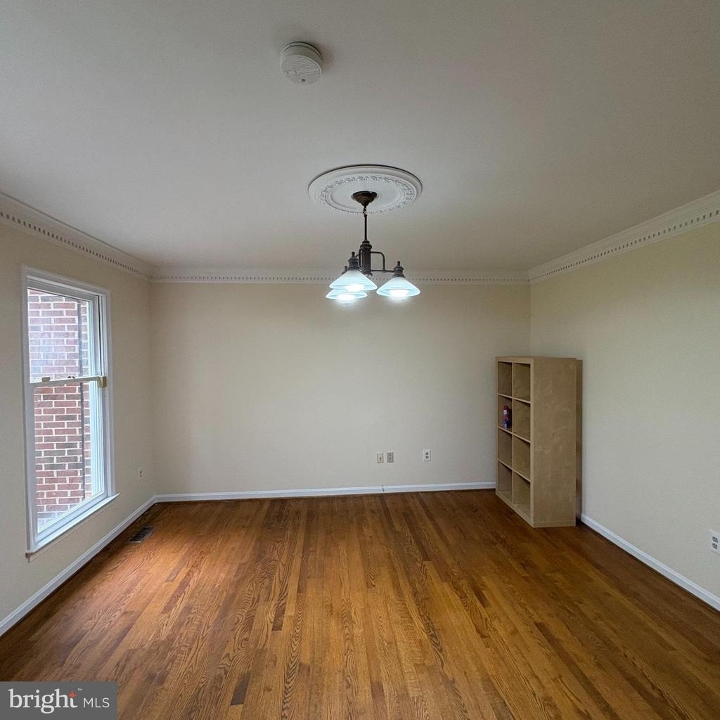 3502 Holly Road - Photo 3