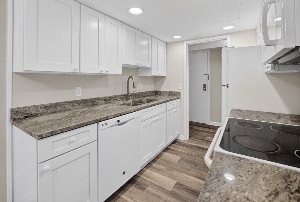 11617 Stoneview Square - Photo 4