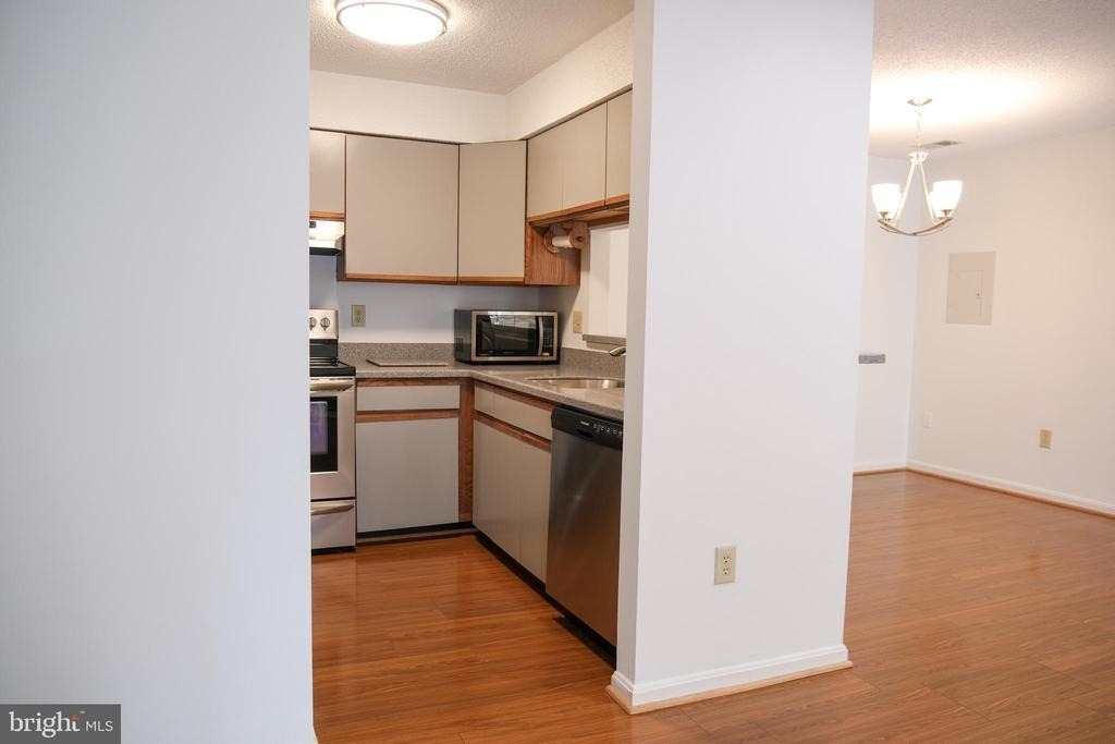 6941 Mary Caroline Circle - Photo 15