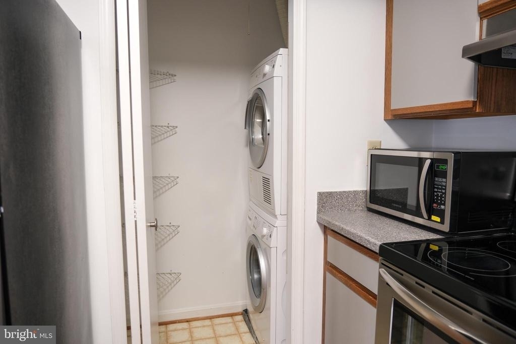 6941 Mary Caroline Circle - Photo 9