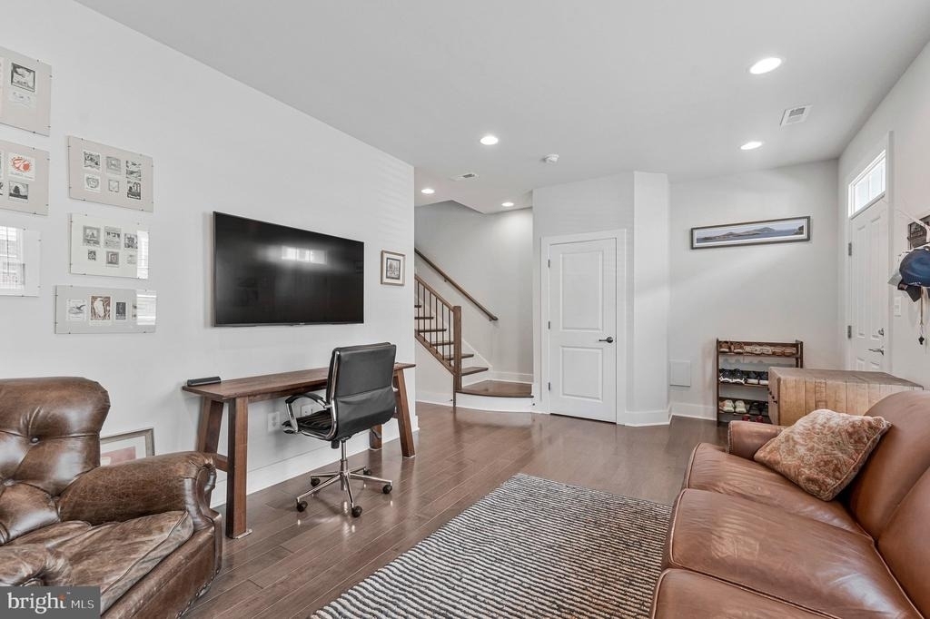 14803 Retreat Boulevard - Photo 5