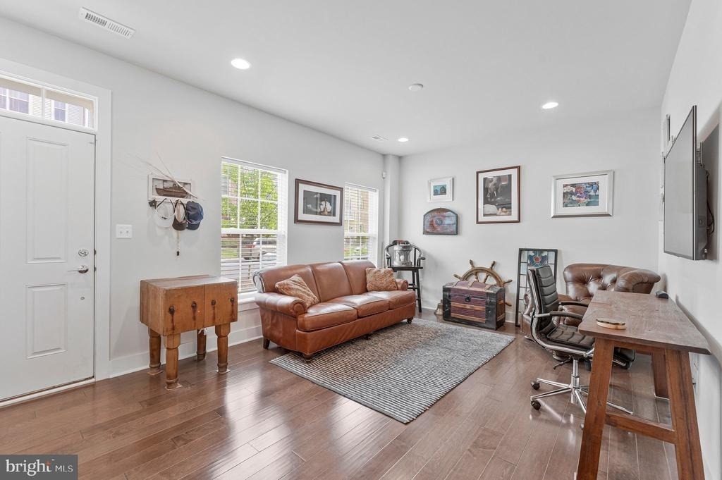 14803 Retreat Boulevard - Photo 1