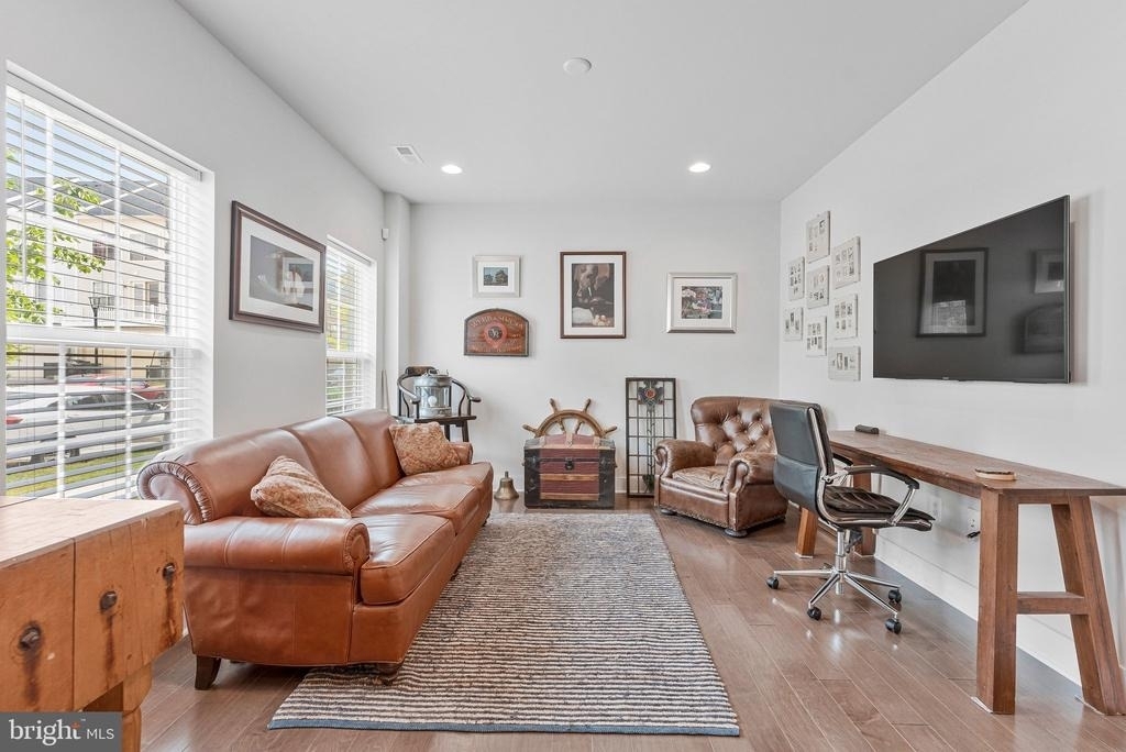 14803 Retreat Boulevard - Photo 2