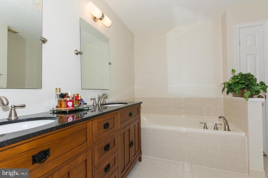 8035 Galla Knoll Circle - Photo 15