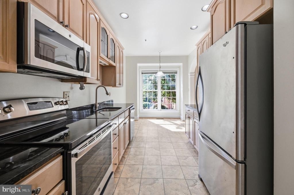 6030 Kelsey Court - Photo 8