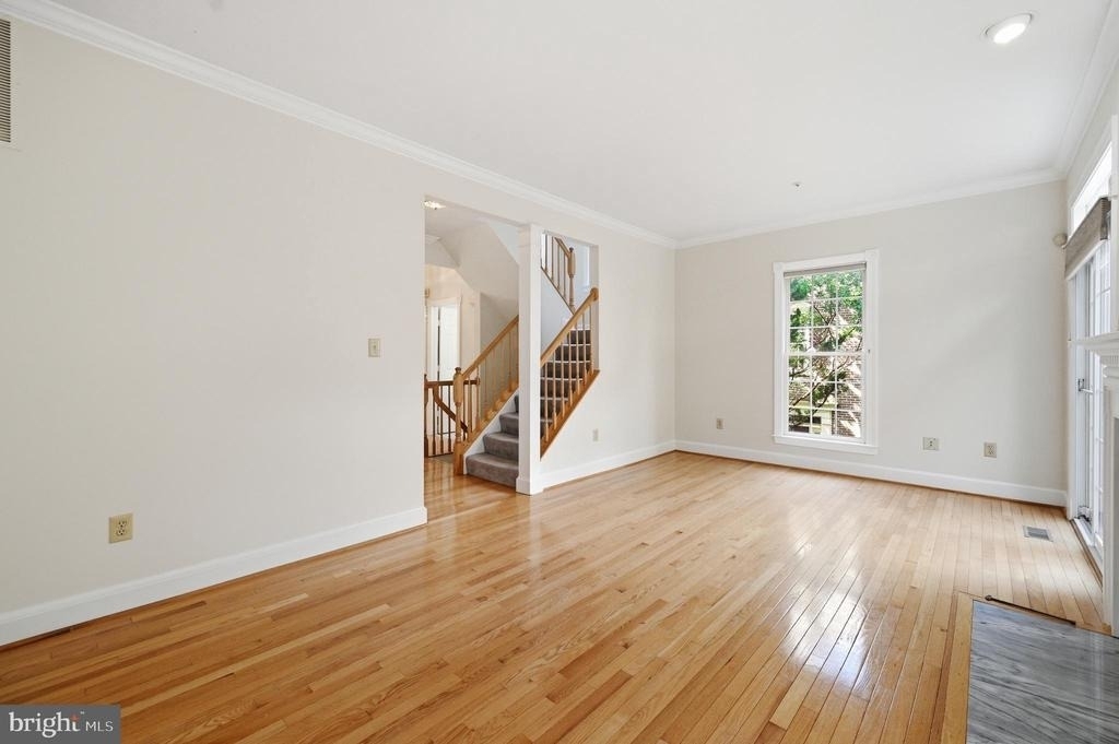 6030 Kelsey Court - Photo 4