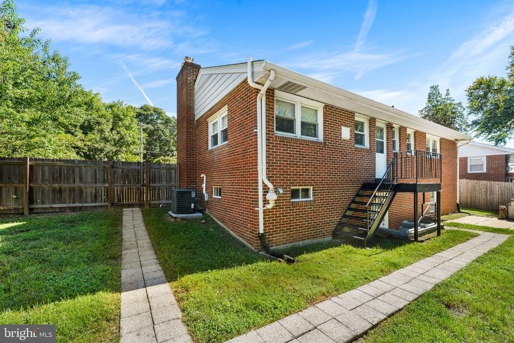 7020 Quander Road - Photo 27
