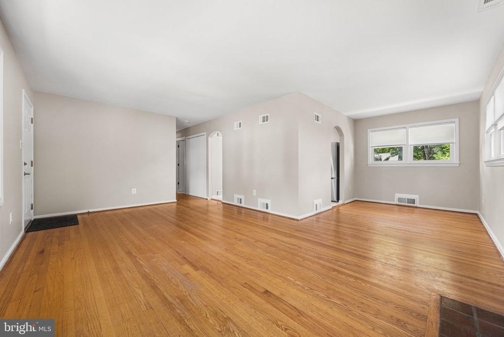 7020 Quander Road - Photo 2