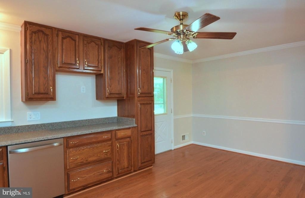 6411 Whippany Way - Photo 5