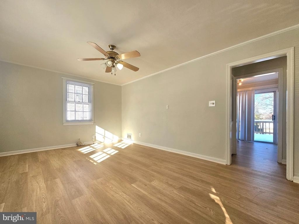 10902 Milburn Street - Photo 3