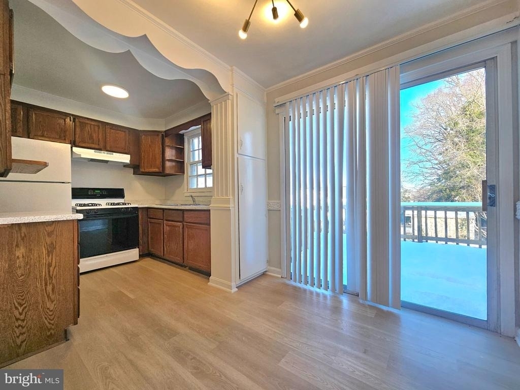 10902 Milburn Street - Photo 8