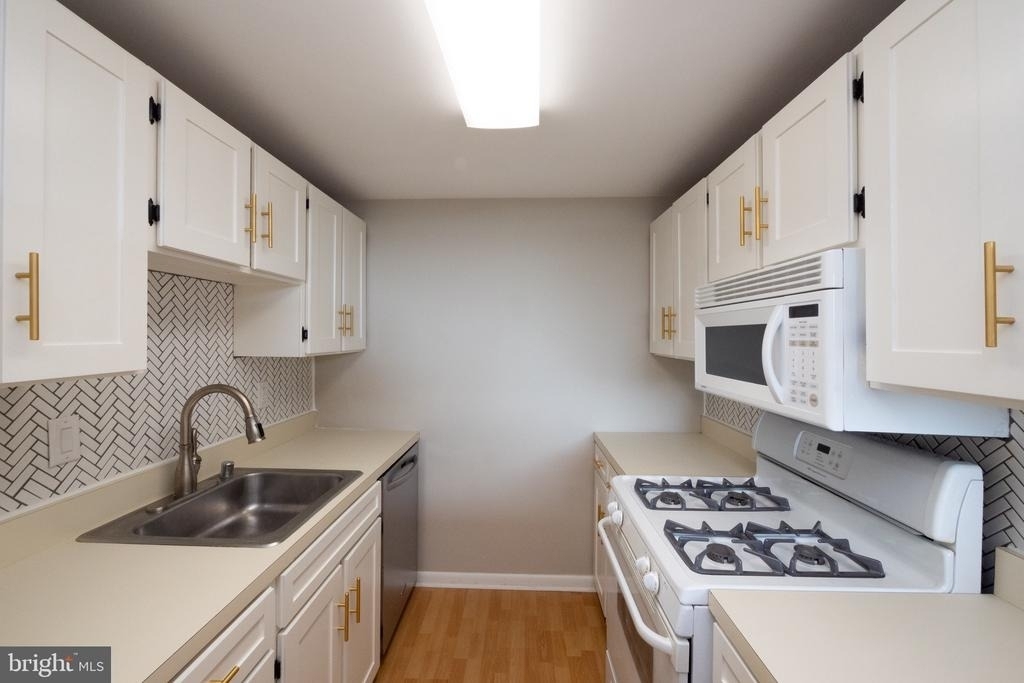 4600 Duke Street - Photo 11