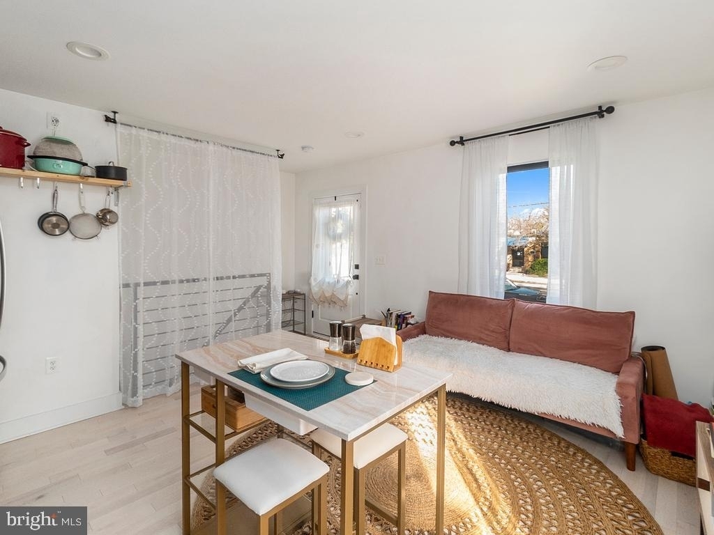 428 N Henry Street - Photo 18