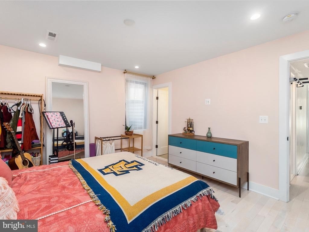 428 N Henry Street - Photo 11