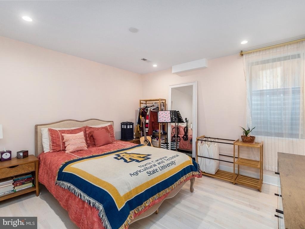 428 N Henry Street - Photo 10