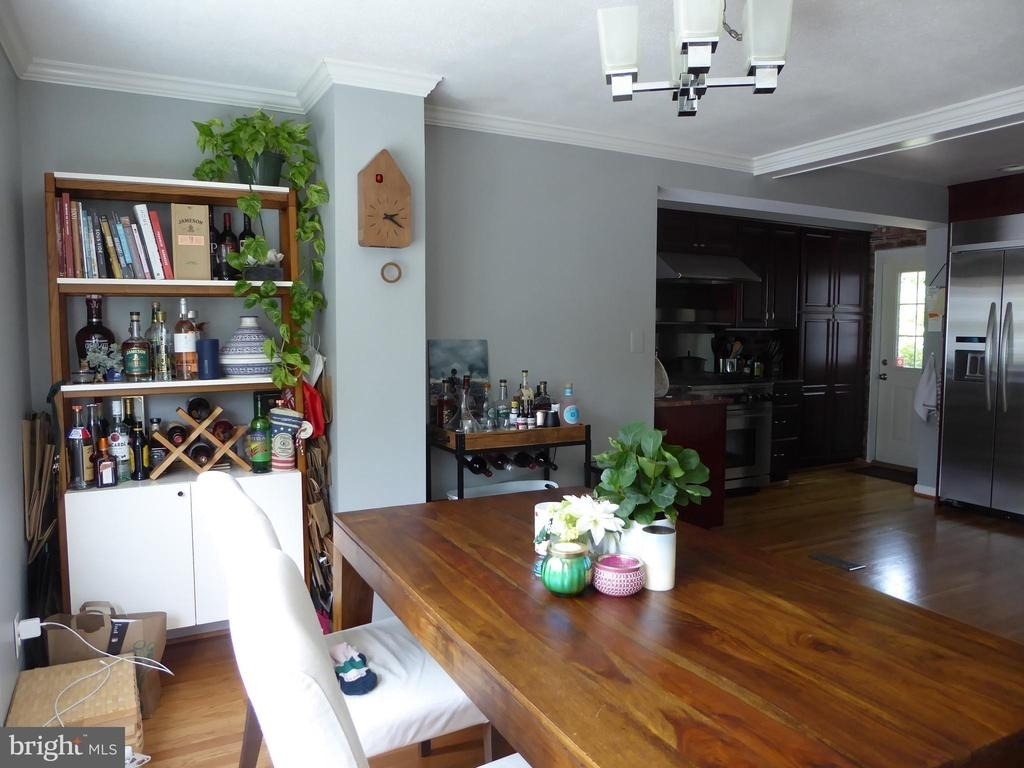 323 S Adams Street - Photo 7