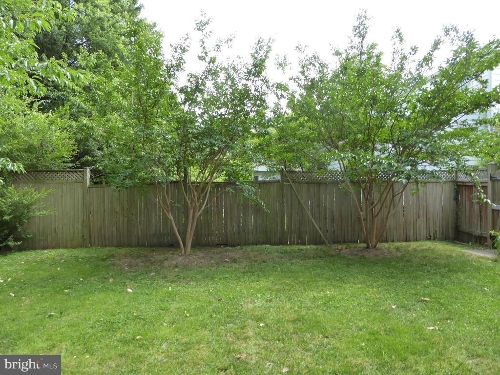 323 S Adams Street - Photo 38