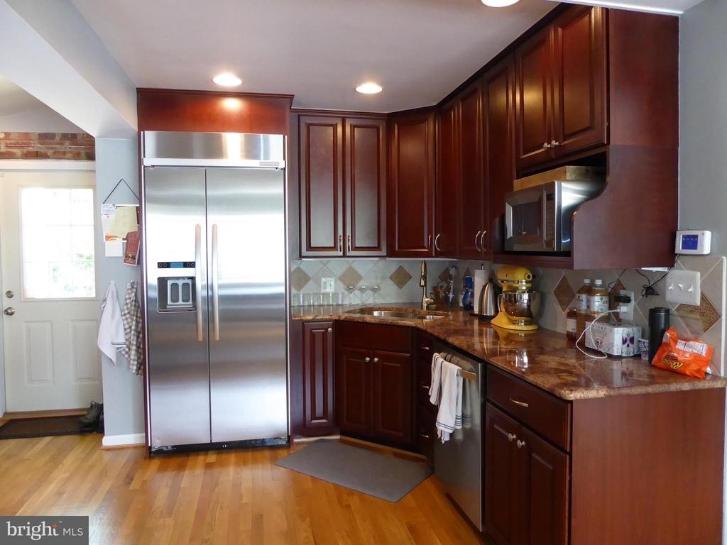 323 S Adams Street - Photo 11