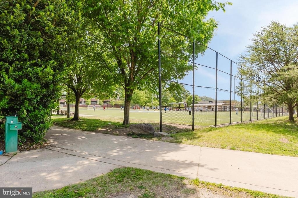 2725 S Walter Reed Drive - Photo 33